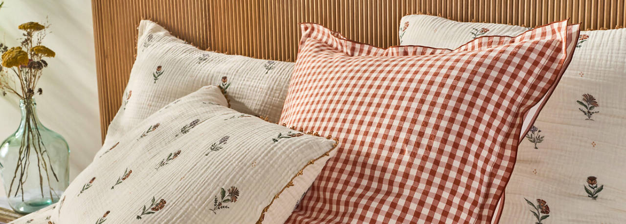 Χειμερινό Ηλιοστάσιο: Πώς να Επιλέξεις τα Ιδανικά Είδη Κρεβατοκάμαρας για Άνετο και Ζεστό Ύπνο