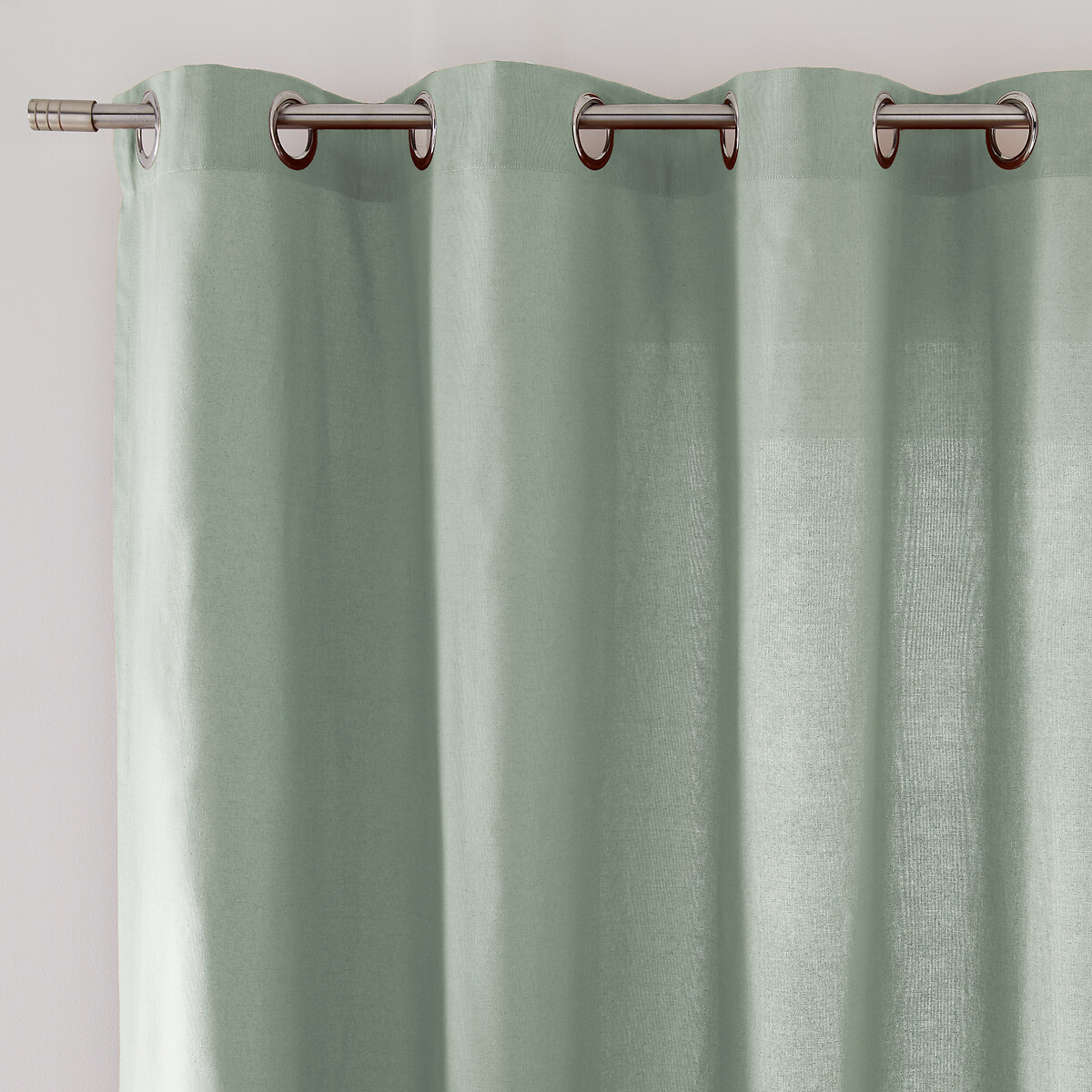 Βαμβακερή κουρτίνα με καψούλια, Scénario