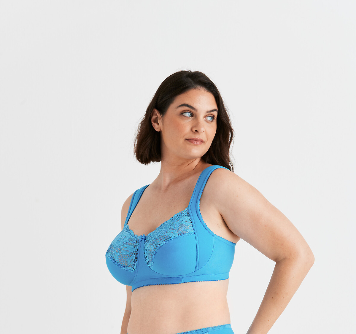 Σουτιέν χωρίς μπανέλες, Lovely Lace