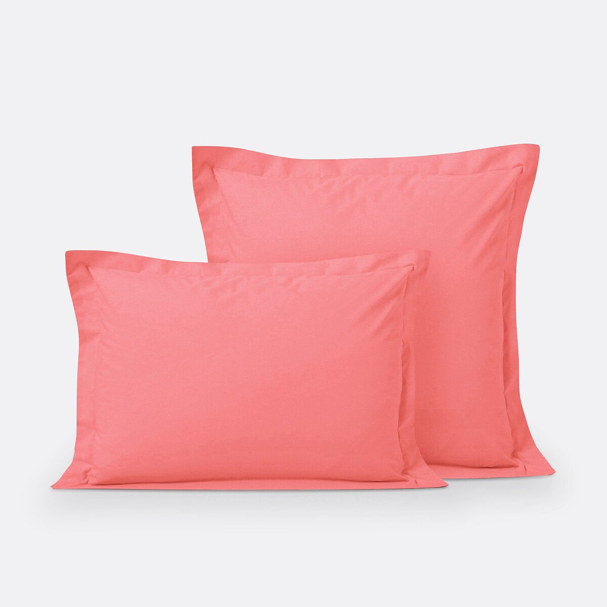 Μονόχρωμη βαμβακερή μαξιλαροθήκη με επίπεδο βολάν 50x70 cm