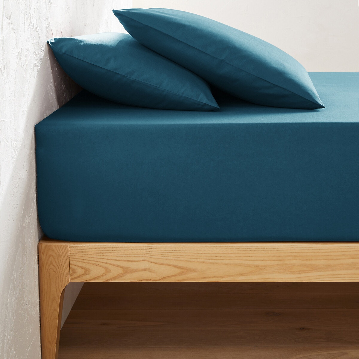 Μονόχρωμο βαμβακερό σεντόνι με λάστιχο για στρώματα μεγάλου πάχους 90x190 cm