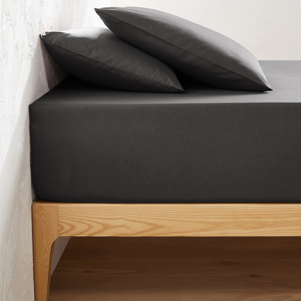 Μονόχρωμο σεντόνι με λάστιχο για στρώματα μεγάλου πάχους 90x200 cm