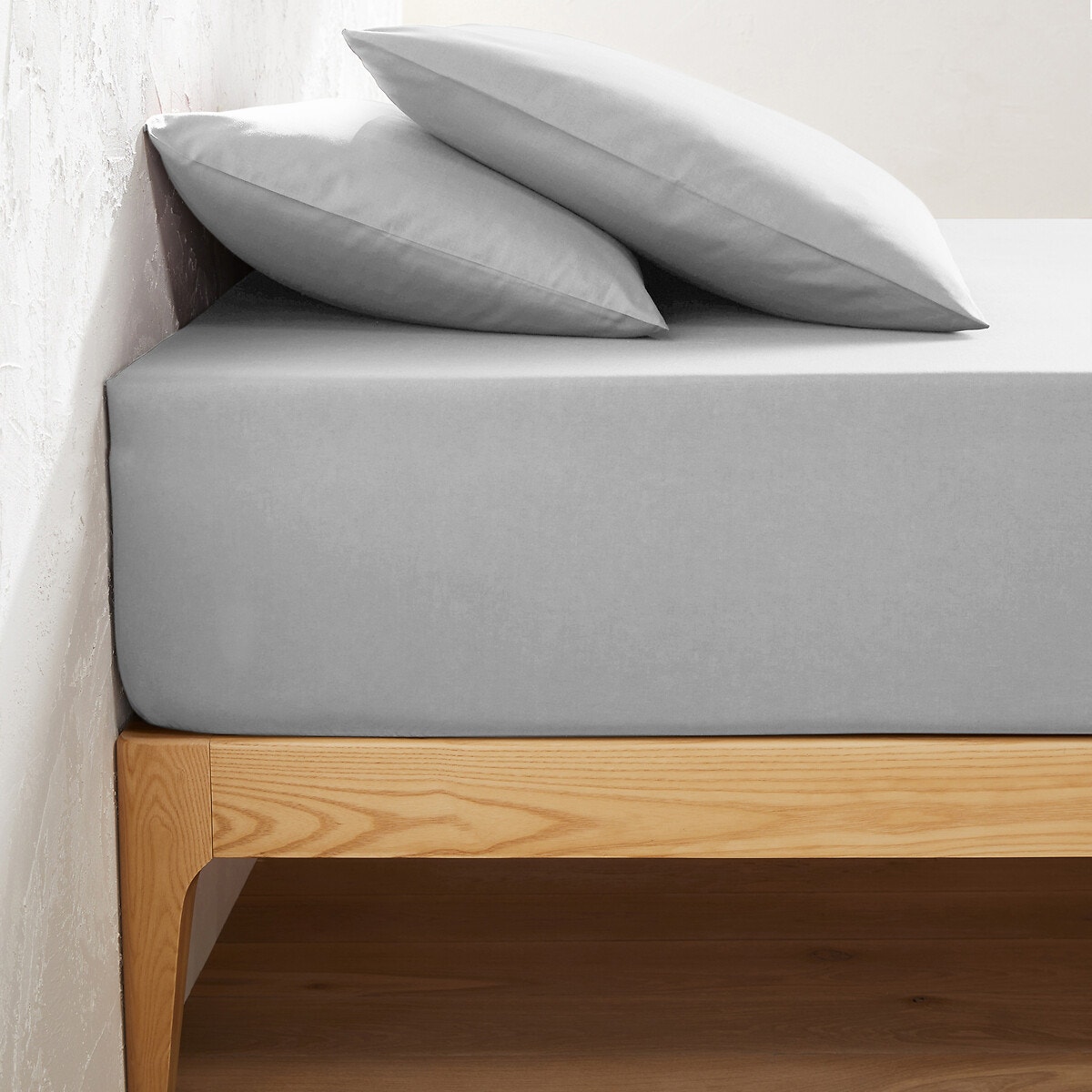 Μονόχρωμο σεντόνι με λάστιχο για στρώματα μεγάλου πάχους 90x200 cm