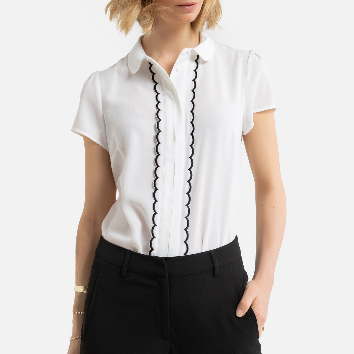 Κοντομάνικη μπλούζα με στρογγυλό γιακά ΓΥΝΑΙΚΑ | Μπλούζες & Πουκάμισα | Τοπ