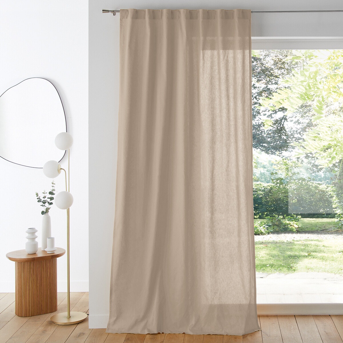 Κουρτίνα από 100% βαμβακερό ύφασμα με κρυφές θηλιές στο τελείωμα 180x135 cm