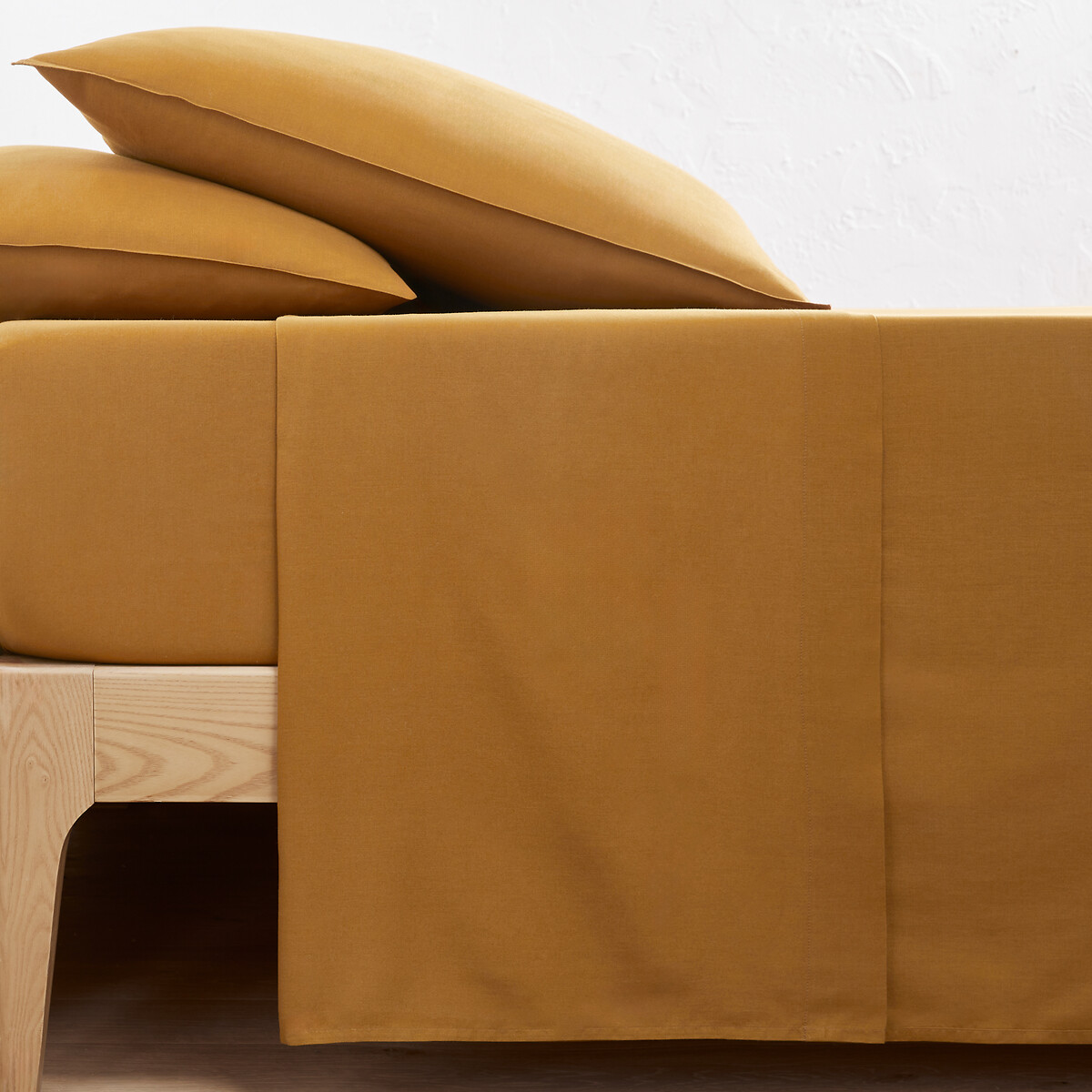 Μονόχρωμο σεντόνι από προπλυμένο βαμβάκι 270x290 cm