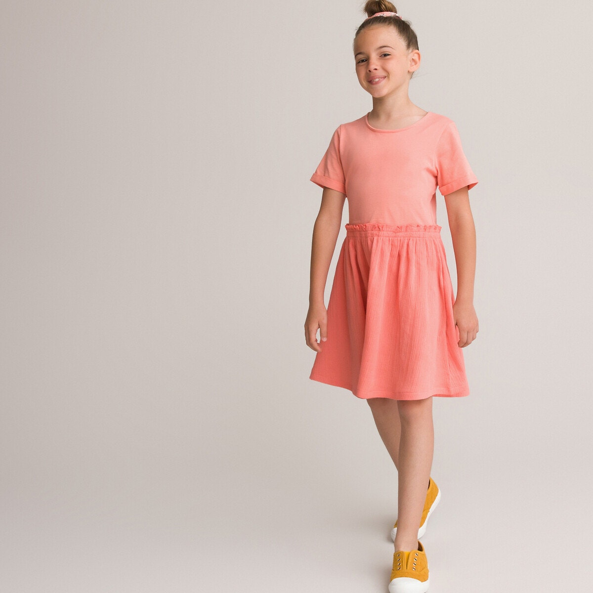 Κοντομάνικο φόρεμα με εντυπωσιακή πλάτη, 3-12 ετών