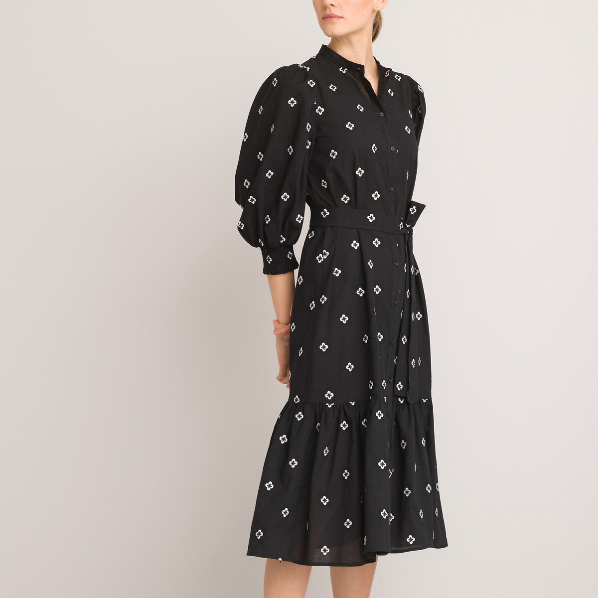 Μακρύ φόρεμα με μανίκια 3|4 και κεντημένα μοτίβα