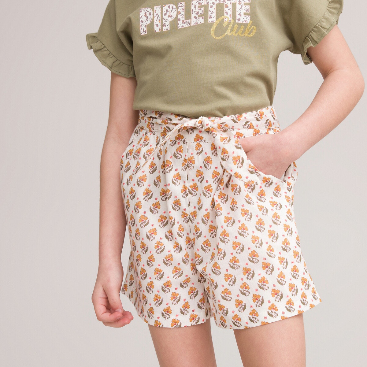 Σορτς με φλοράλ μοτίβο