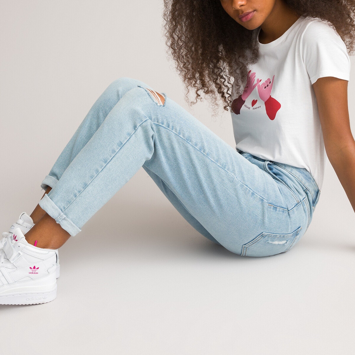 Τζιν mom fit με used όψη