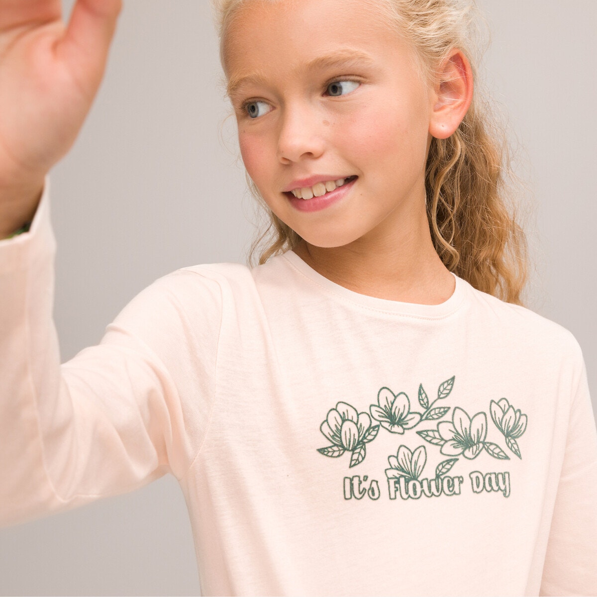 Μακρυμάνικη μπλούζα με μοτίβο λουλούδια μπροστά