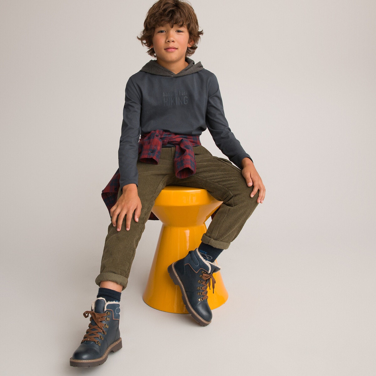 Μακρυμάνικη μπλούζα με κουκούλα