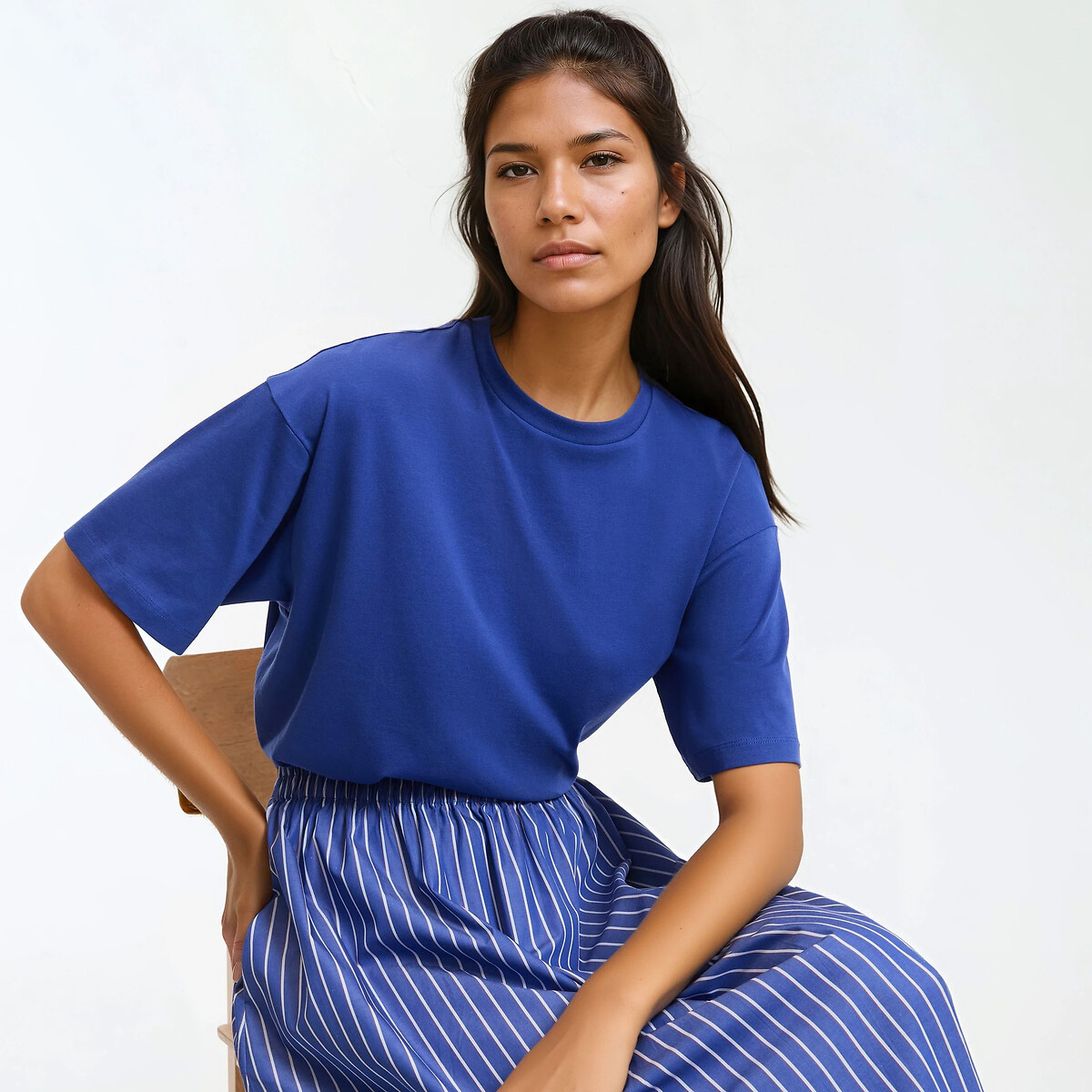 Κοντομάνικο T-shirt με στρογγυλή λαιμόκοψη