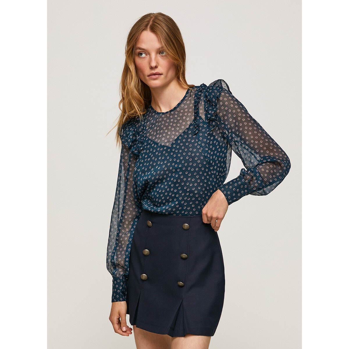 Εμπριμέ φλοράλ μπλούζα