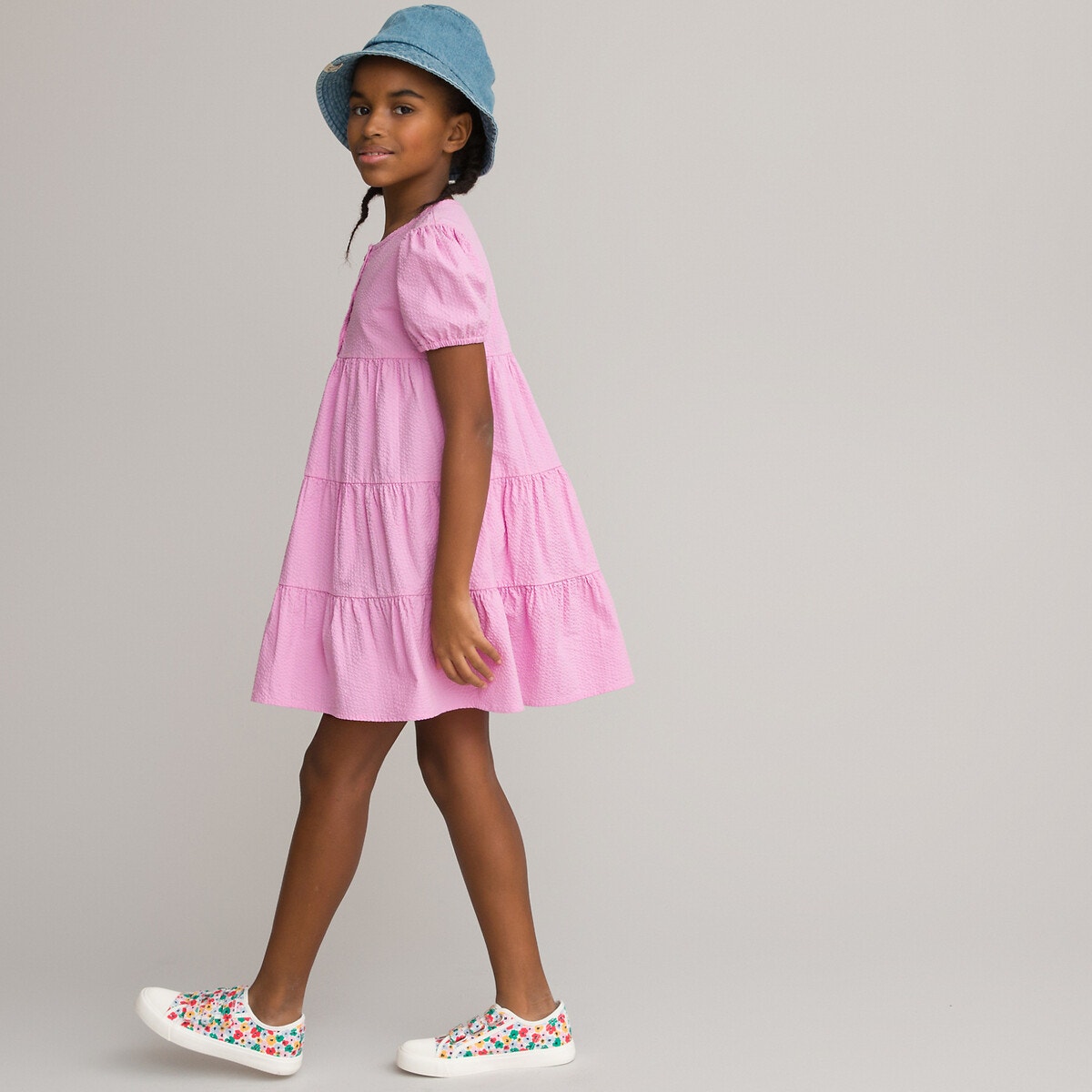 Κοντομάνικο φόρεμα από γκοφρέ ύφασμα