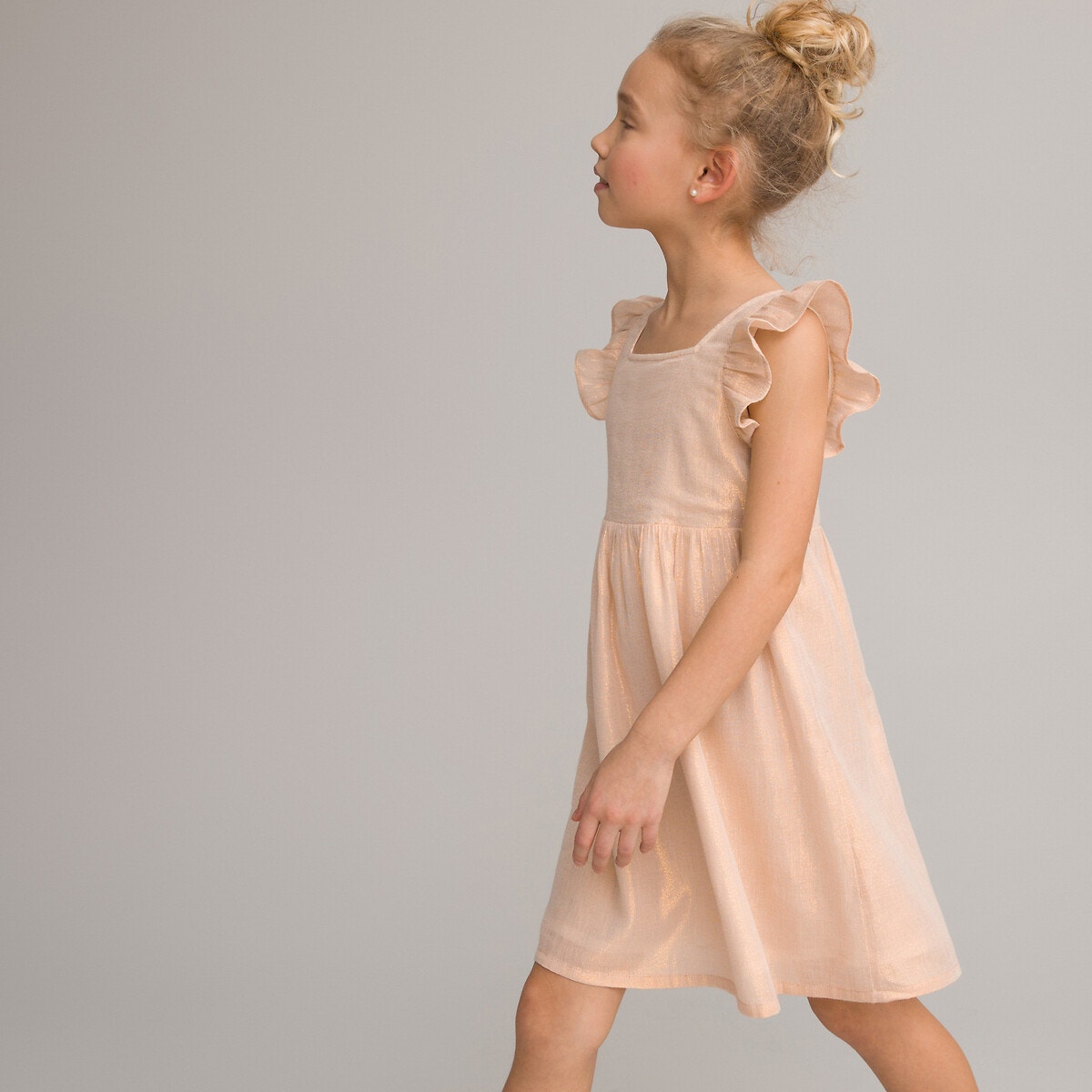 Αμάνικο φόρεμα με βολάν