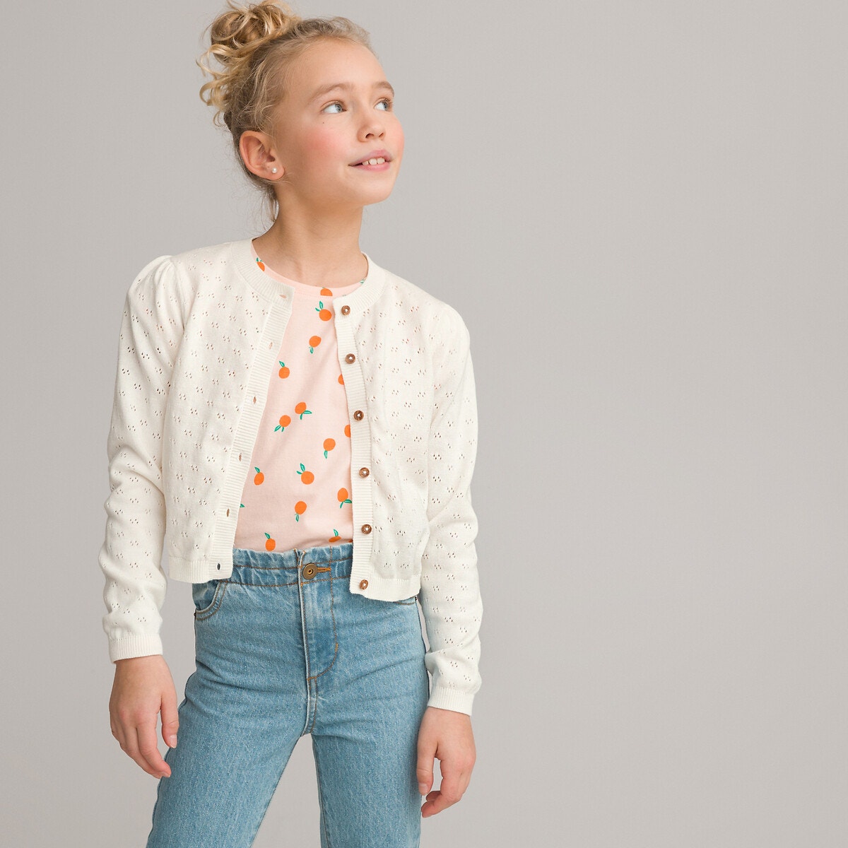 Ζακέτα με κουμπιά και λεπτή πλέξη