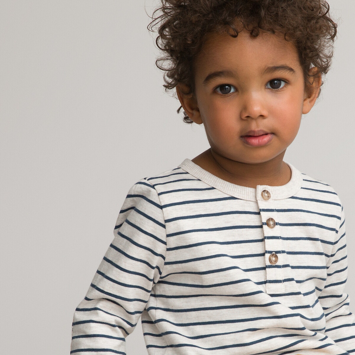 Σετ 2 βαμβακερές μπλούζες με κουμπιά στη λαιμόκοψη