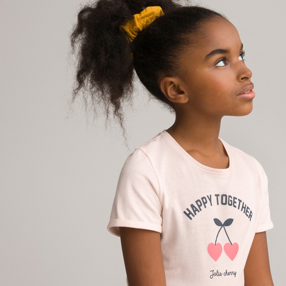 T-shirt με τυπωμένο μήνυμα και κεράσια μπροστά