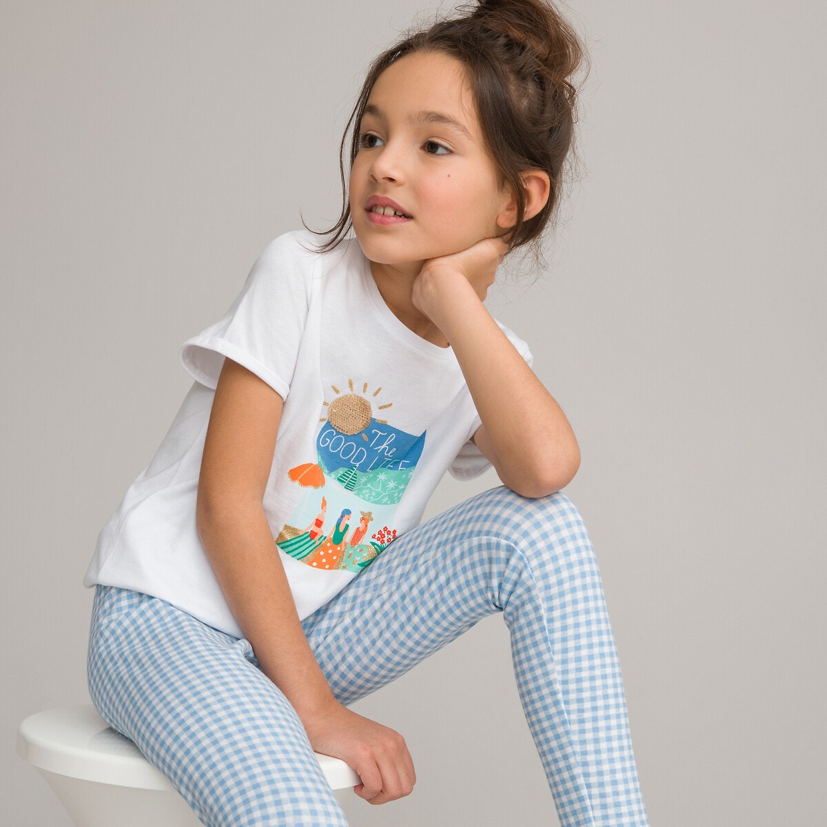 T-shirt με στρογγυλή λαιμόκοψη και μοτίβο με πούλιες