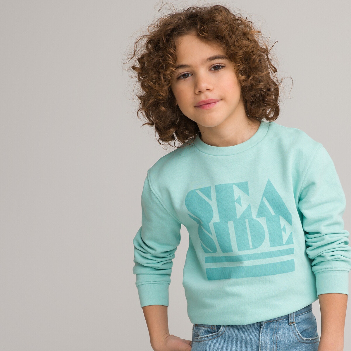 Φούτερ με στρογγυλή λαιμόκοψη και τυπωμένο μήνυμα μπροστά