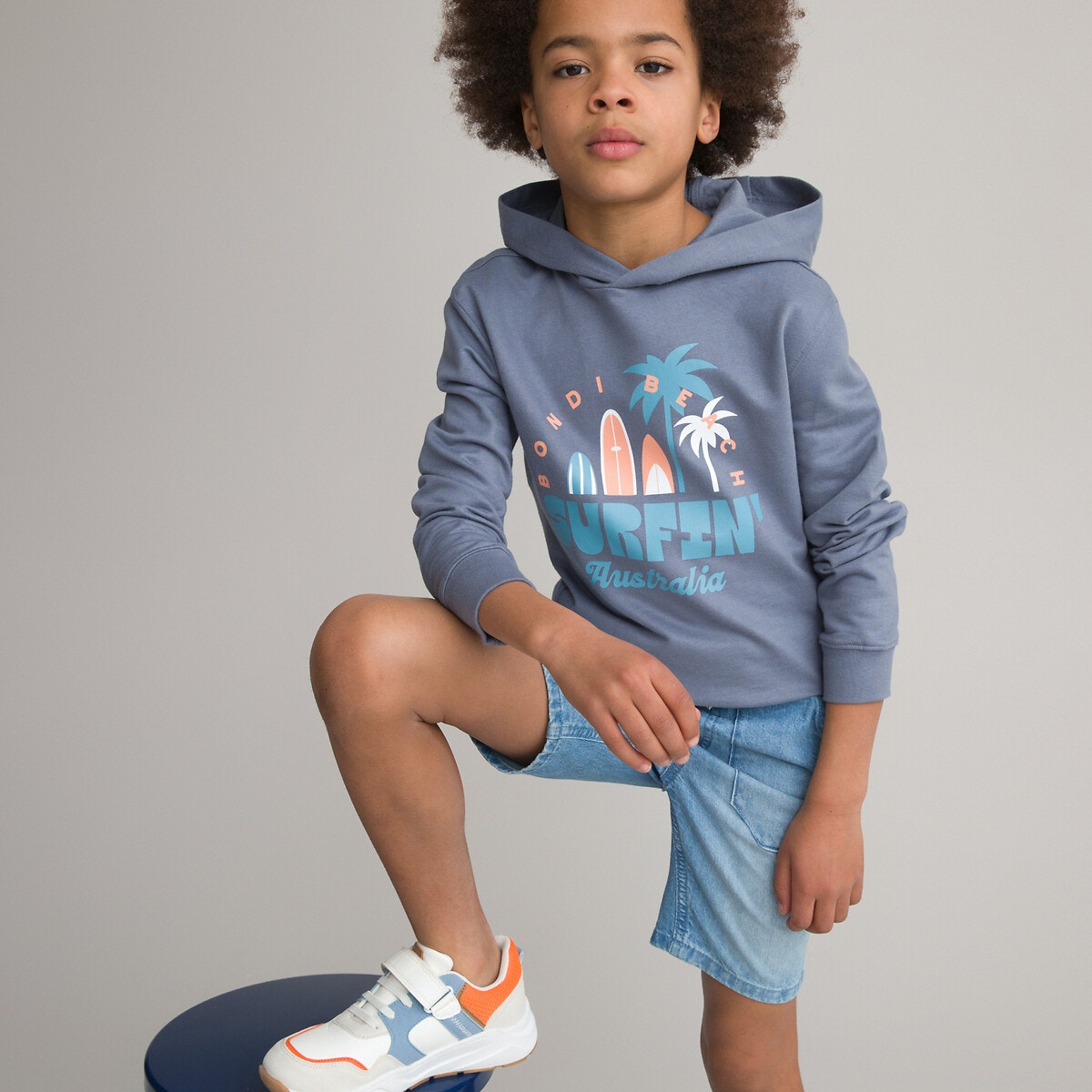 Φανελένιο φούτερ με κουκούλα