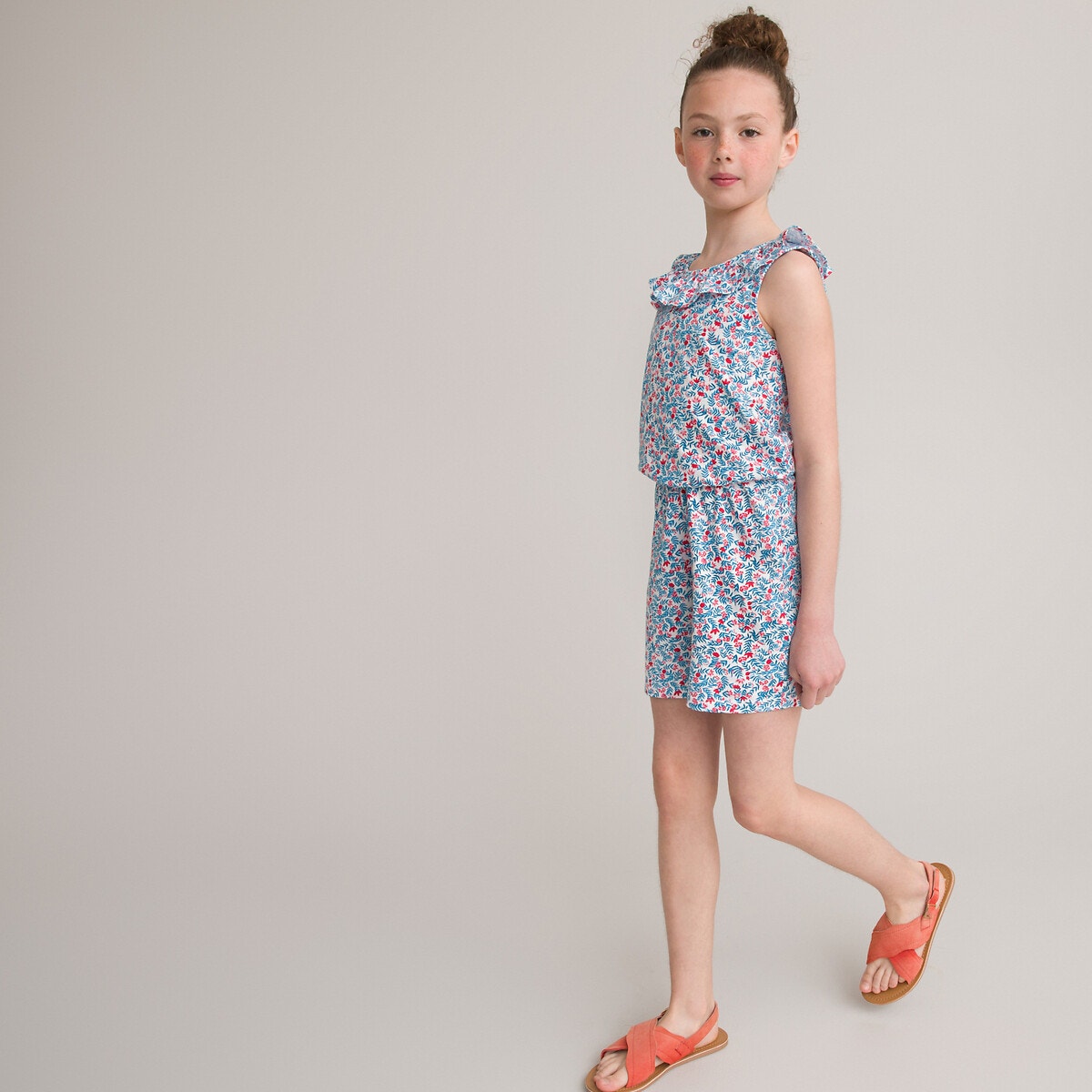 Φλοράλ ολόσωμη φόρμα-σορτς με βολάν