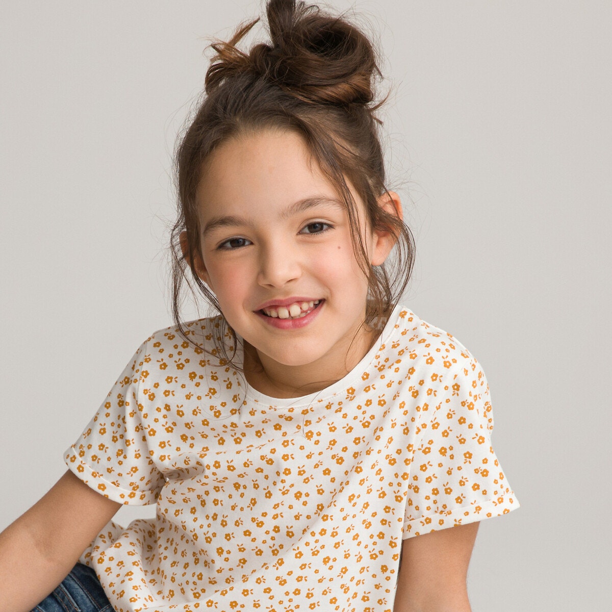 Κοντομάνικο T-shirt με φλοράλ μοτίβο