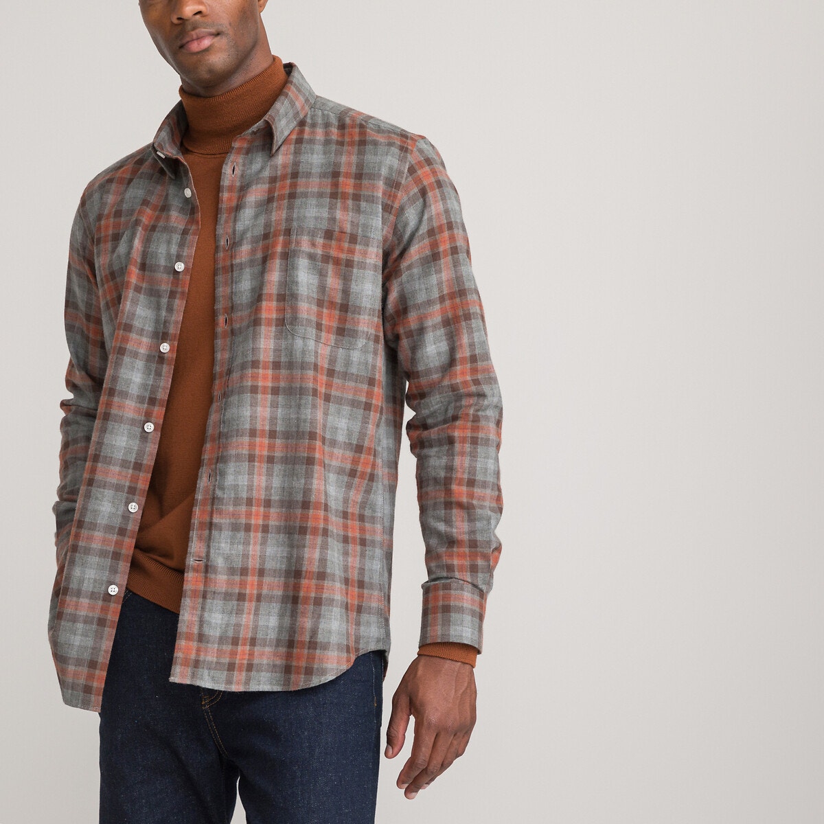 Καρό πουκάμισο σε ίσια γραμμή