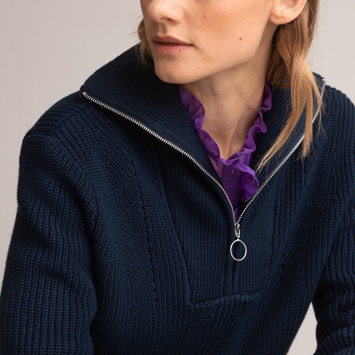 Πλεκτό με όρθιο λαιμό και φερμουάρ