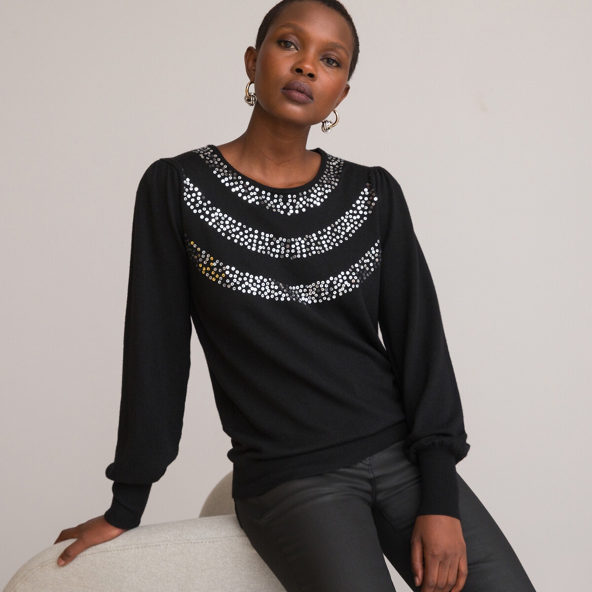 Λεπτό πλεκτό με στρογγυλή λαιμόκοψη