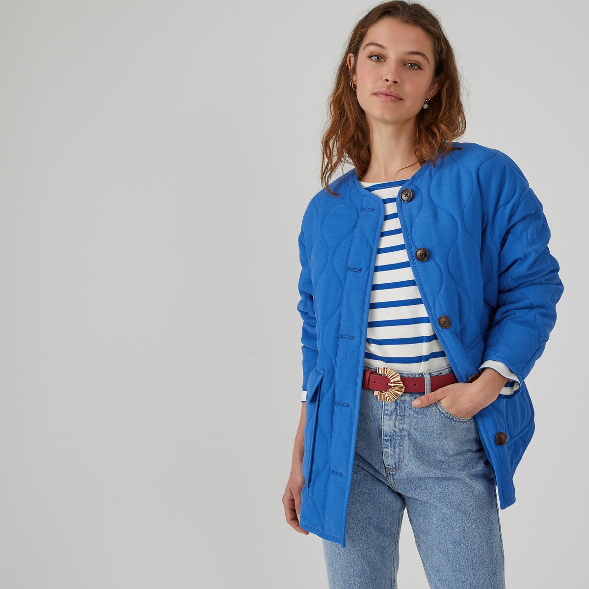 Ελαφρύ καπιτονέ μπουφάν με κουμπιά