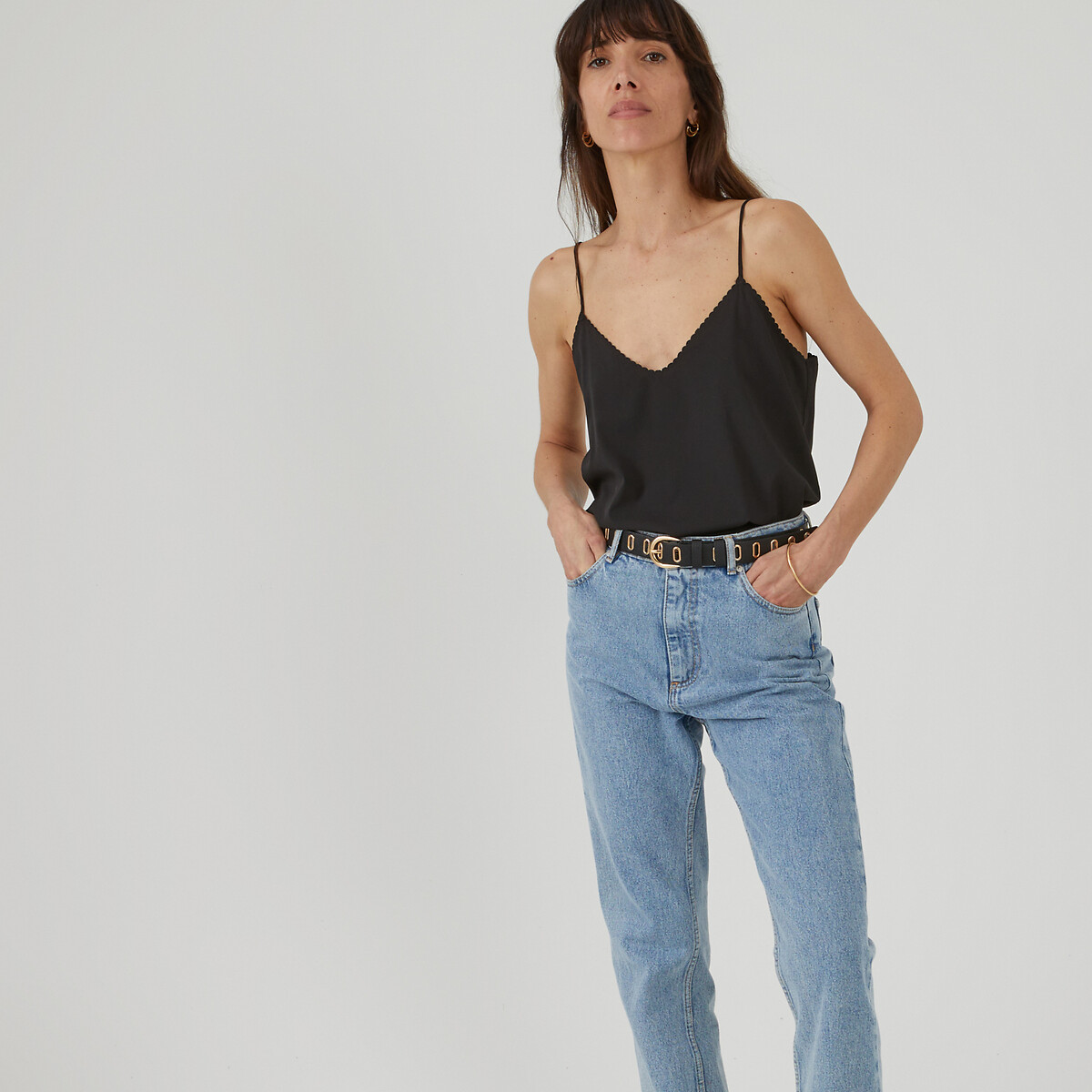 Τοπ με λεπτές τιράντες και V