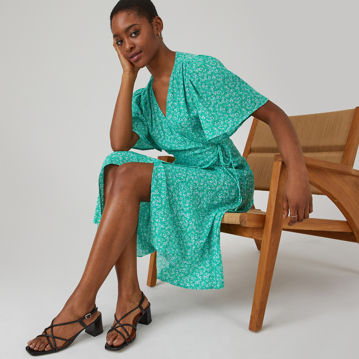 Φλοράλ κρουαζέ φόρεμα