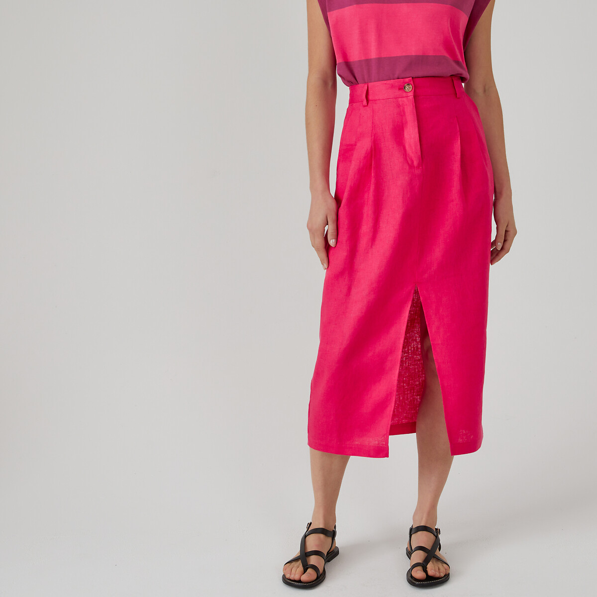 Μίντι λινή φούστα σε γραμμή πένσιλ