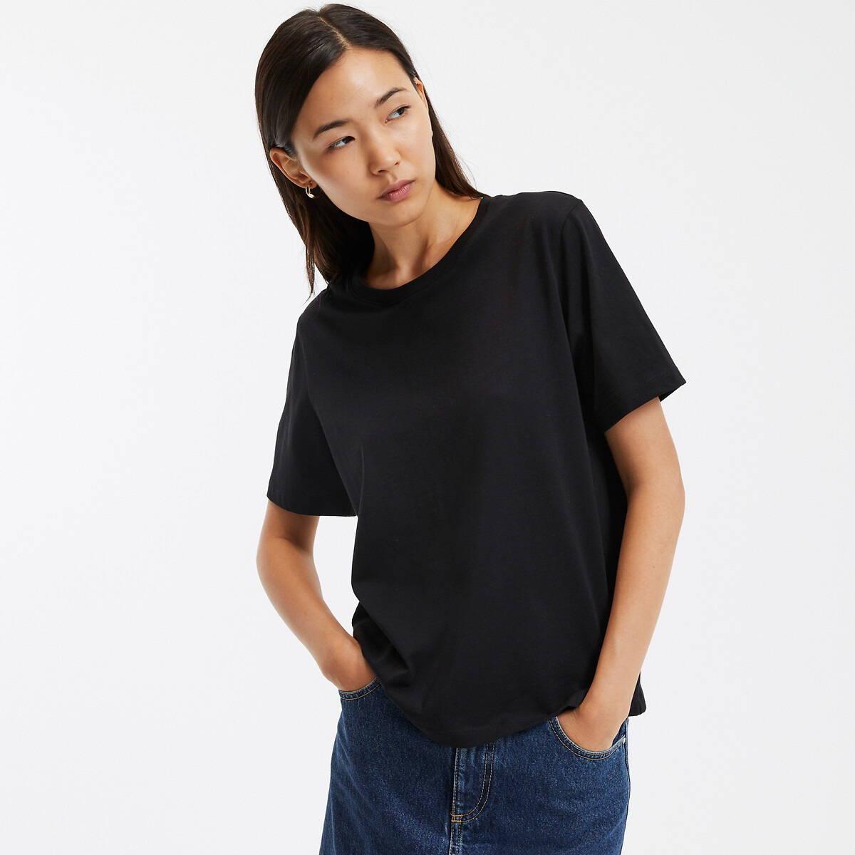 Κοντομάνικο T-shirt με στρογγυλή λαιμόκοψη 2025
