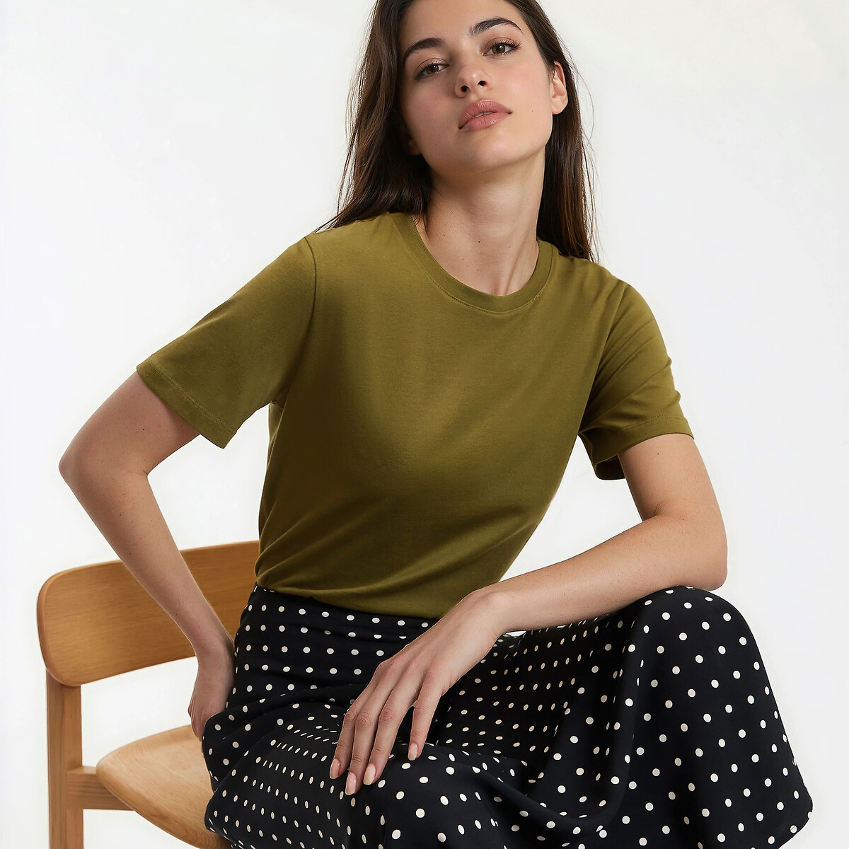 Κοντομάνικο T-shirt με στρογγυλή λαιμόκοψη