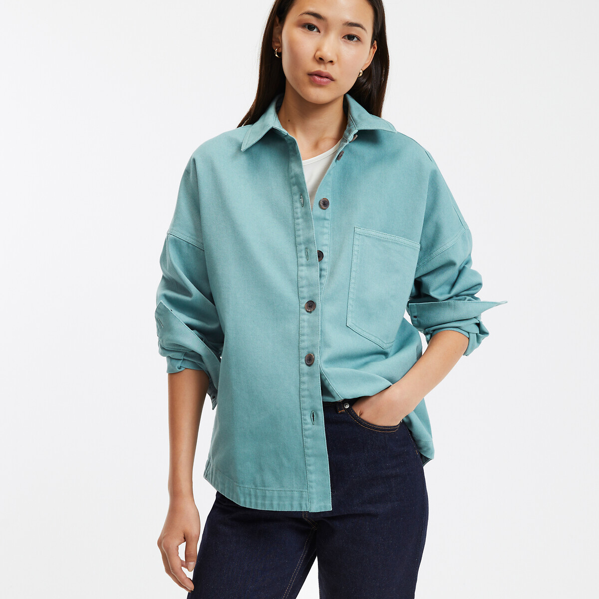 Μακρυμάνικο πουκάμισο σε άνετη γραμμή