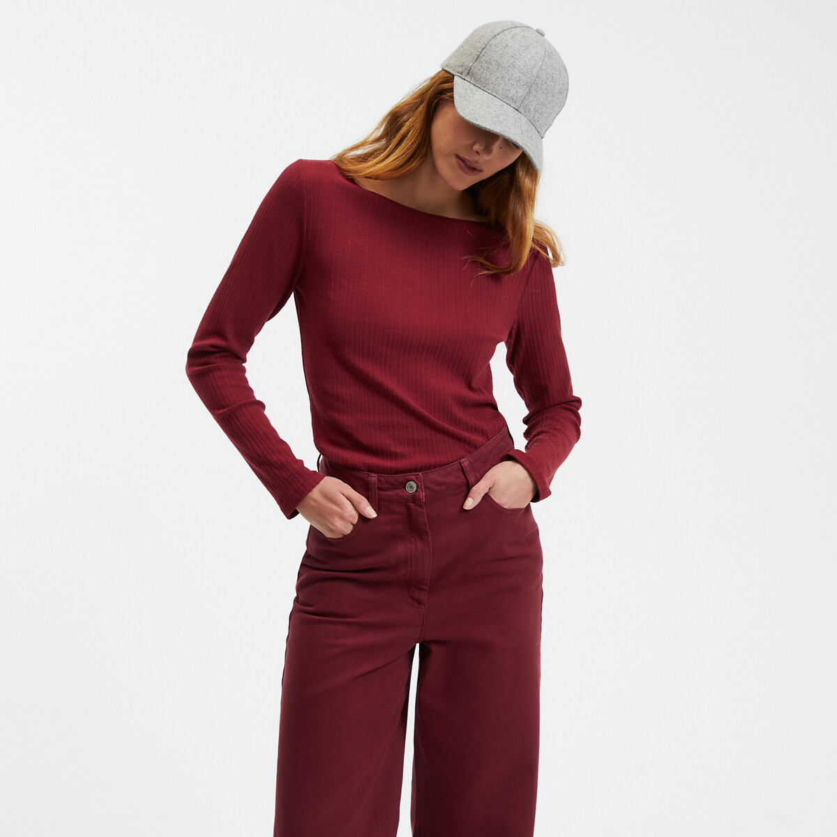 Μακρυμάνικη μπλούζα με λαιμόκοψη χαμόγελο