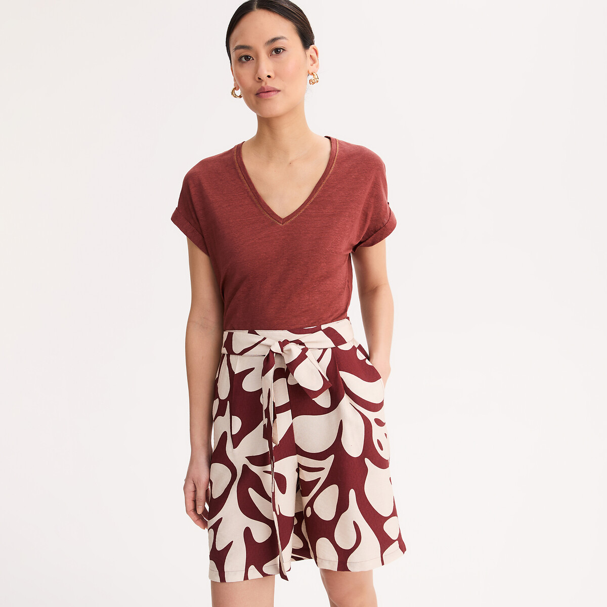 Anne Weyburn Κοντομάνικη λινή μπλούζα με V