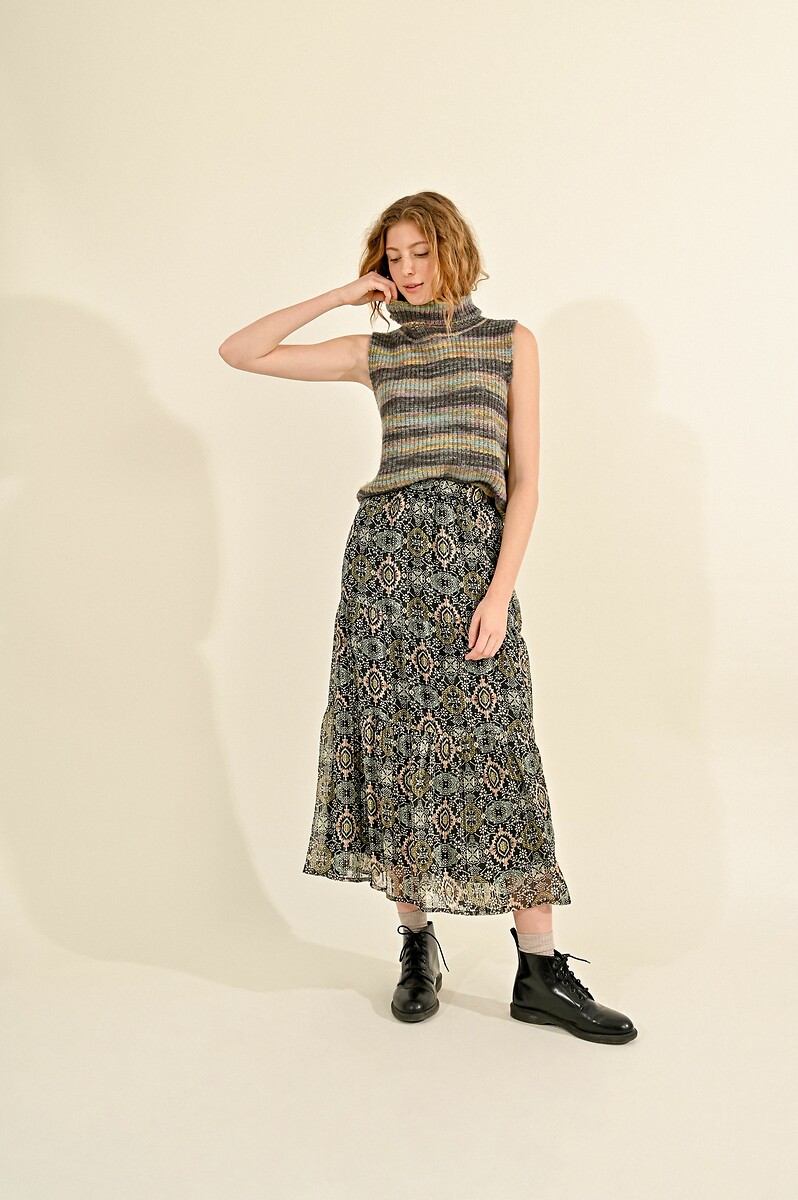 Μακριά εμπριμέ φούστα