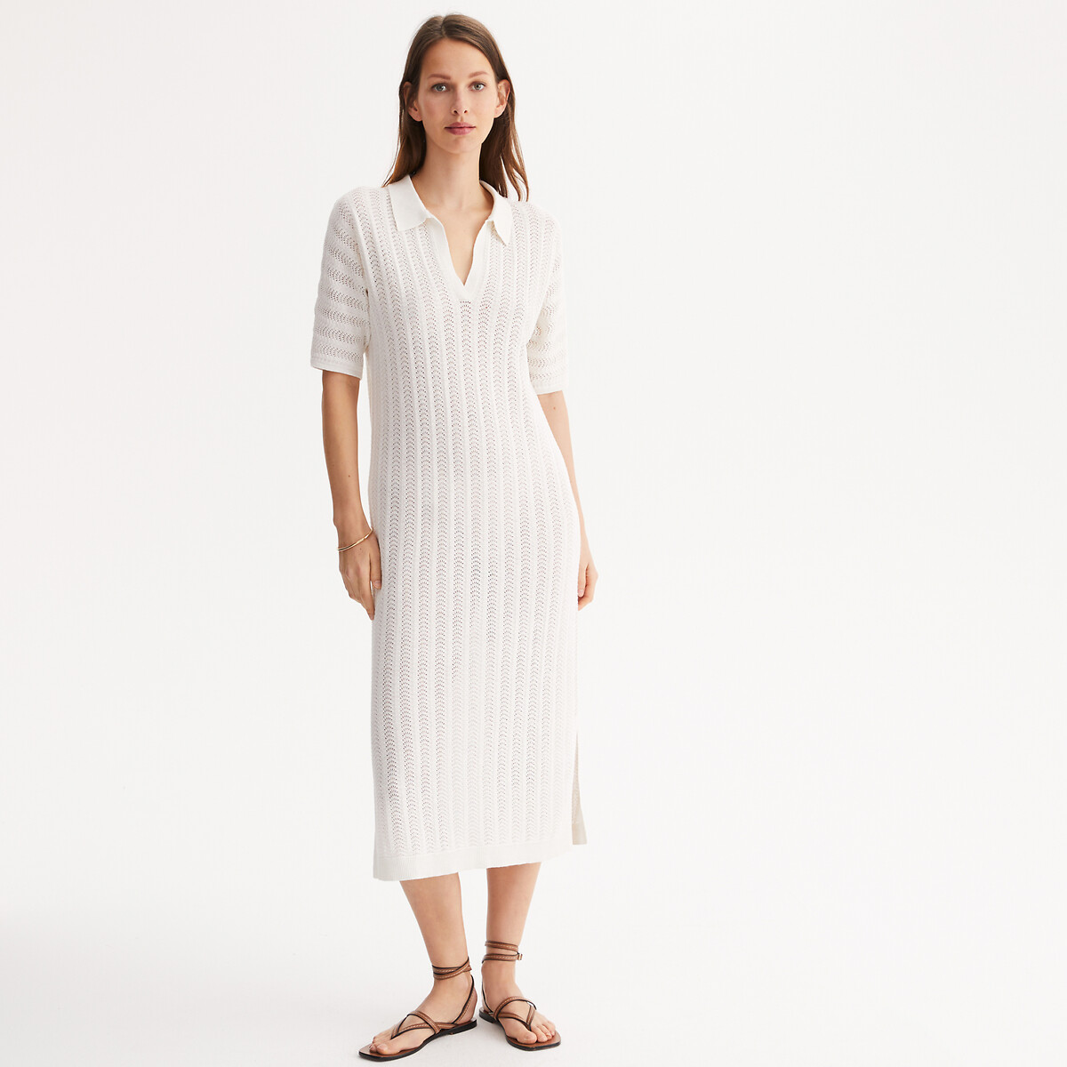 Μακρύ φόρεμα σε ίσια γραμμή με αζούρ πλέξη