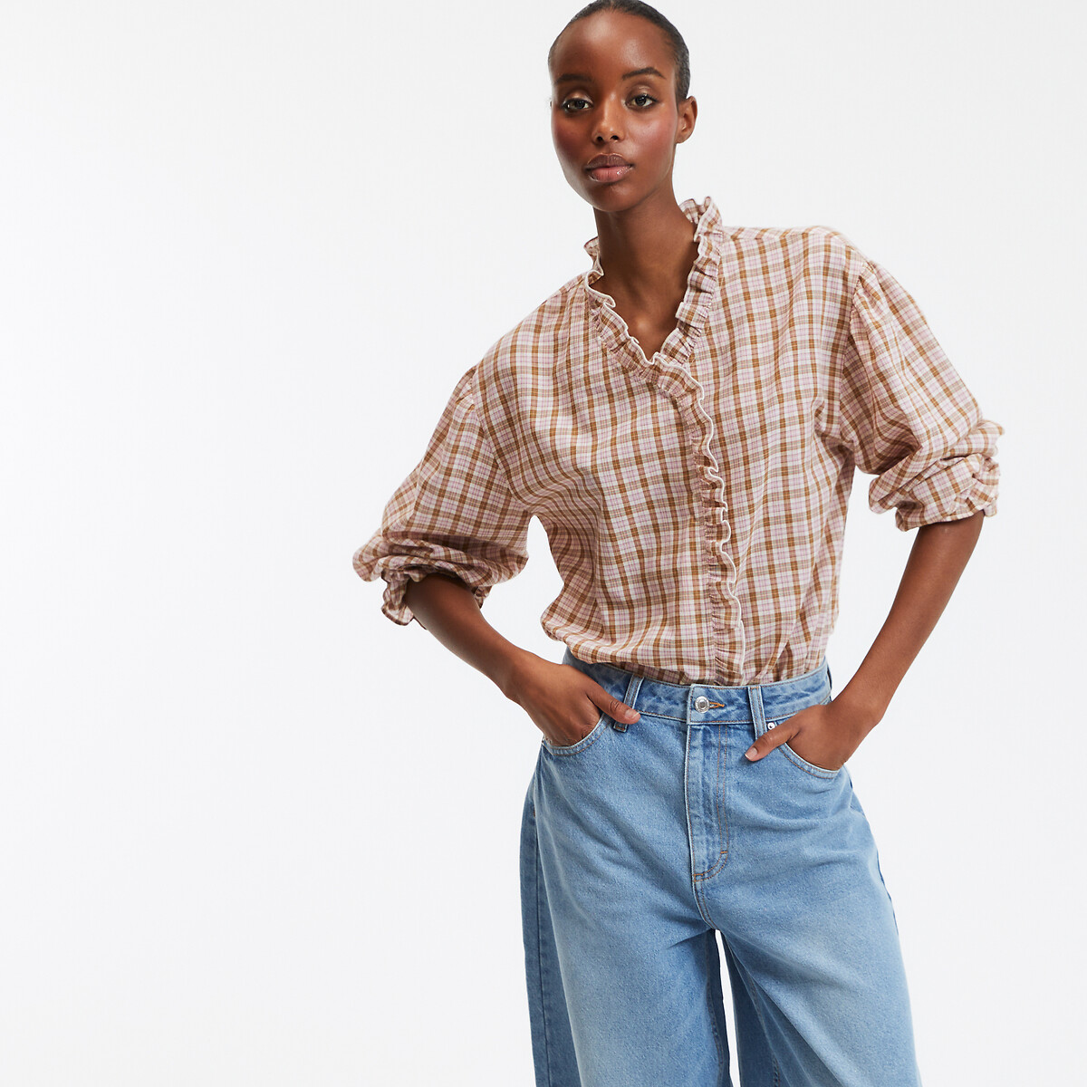 Μακρυμάνικο καρό πουκάμισο με λαιμό σε βικτωριανό στυλ