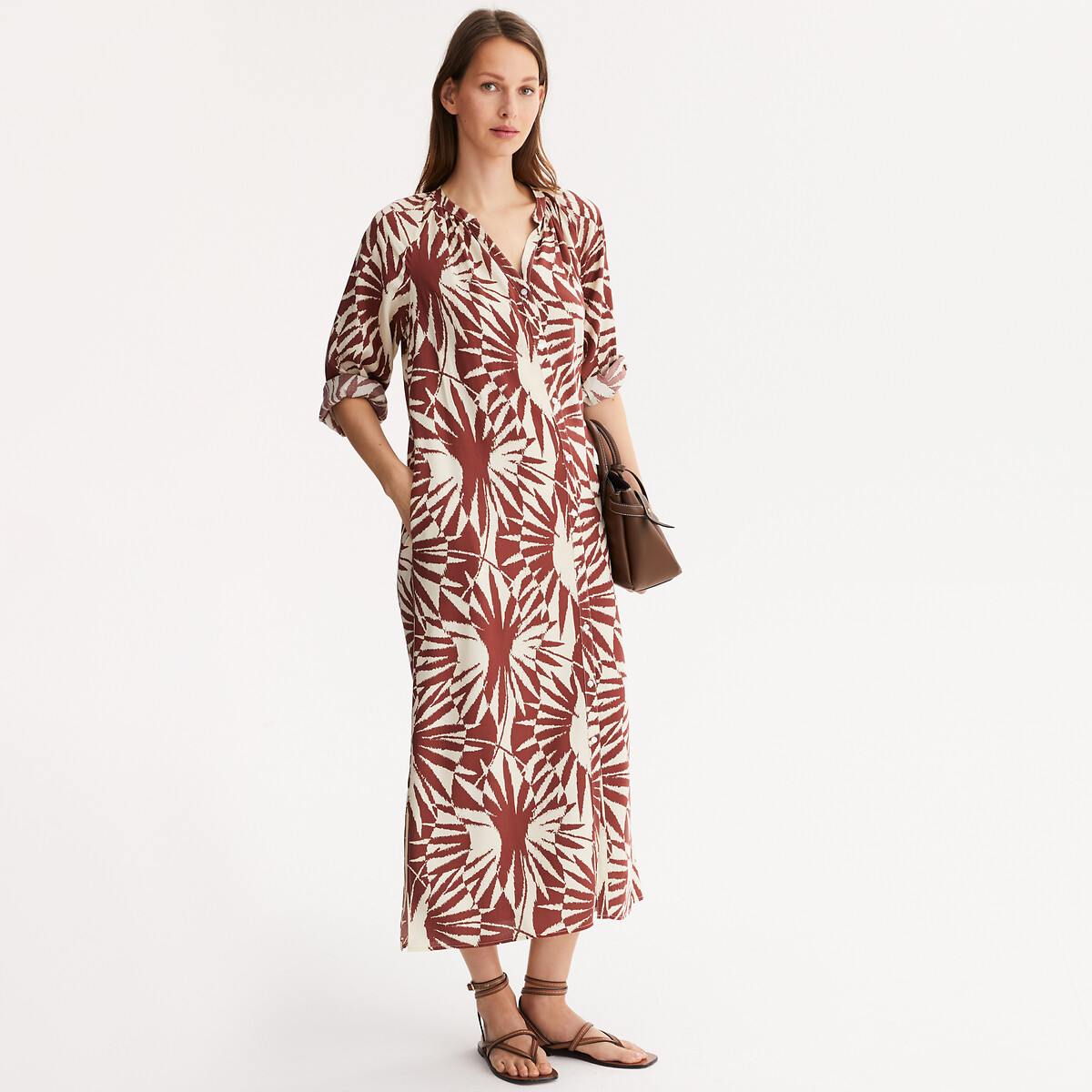 Μακρύ εμπριμέ φόρεμα με μανίκια 3|4