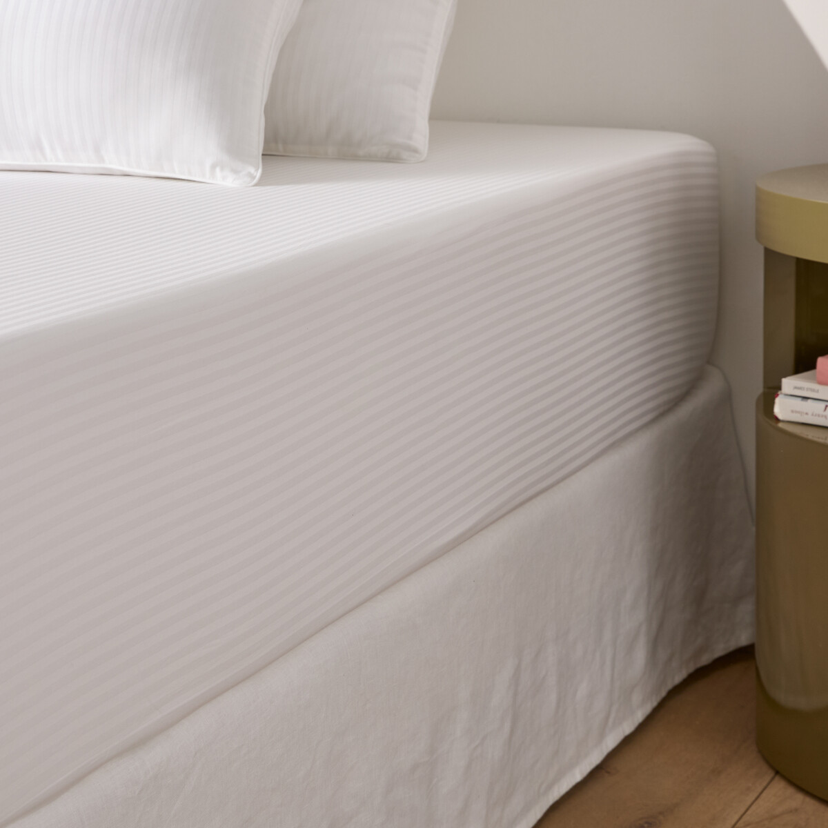 Σεντόνι με λάστιχο από βαμβακερό σατέν με ρίγες στην ύφανση και γύρισμα 30 εκ. 90x190 cm