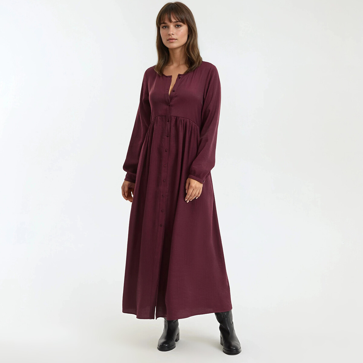 Μακρύ φόρεμα με μακριά μανίκια