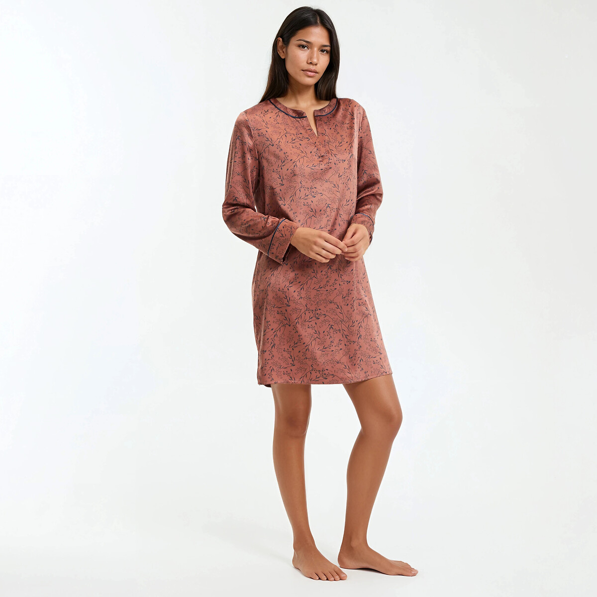 Anne Weyburn Σατέν νυχτικό με στάμπα