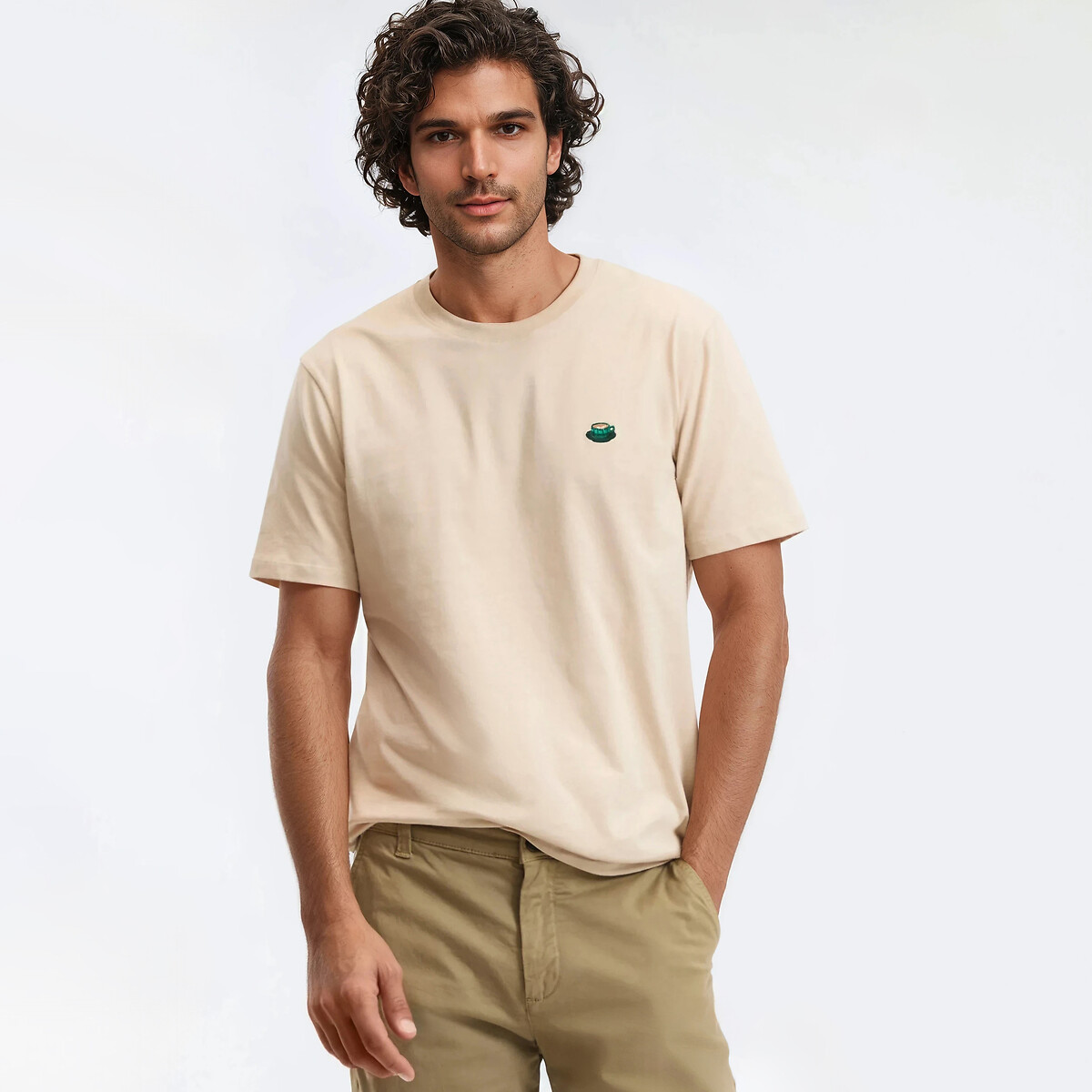 T-shirt με στρογγυλή λαιμόκοψη και σχέδιο καφέ