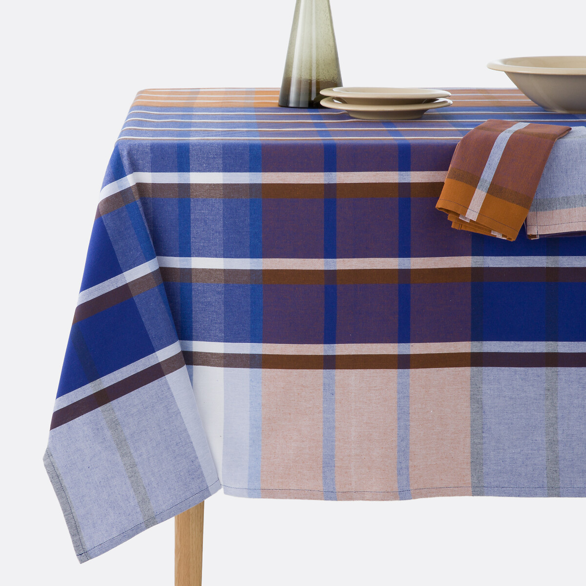 Τραπεζομάντηλο με καρό σχέδιο από βαμβάκι 150x150 cm
