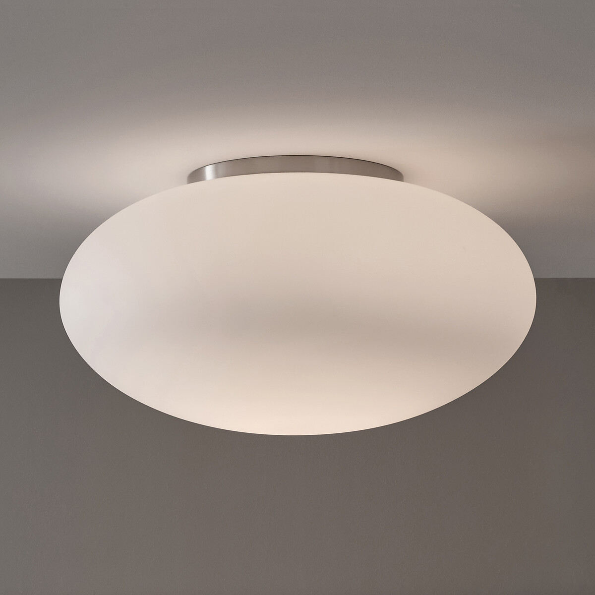 AM.PM Φωτιστικό οροφής απλίκα από ματ οπαλίν γυαλί